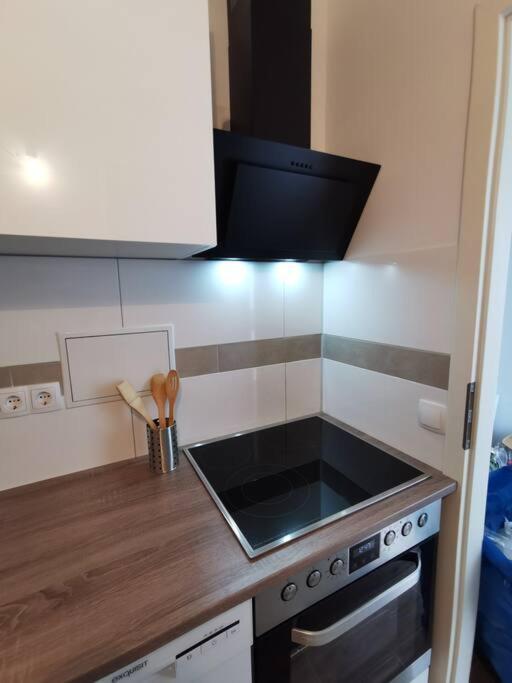3-Zimmer, Bis 6 Personen Mit Parkplatz Appartement Mülheim an der Ruhr Buitenkant foto