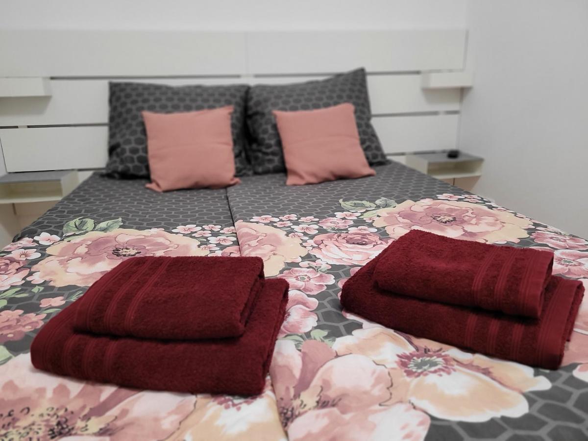 3-Zimmer, Bis 6 Personen Mit Parkplatz Appartement Mülheim an der Ruhr Buitenkant foto